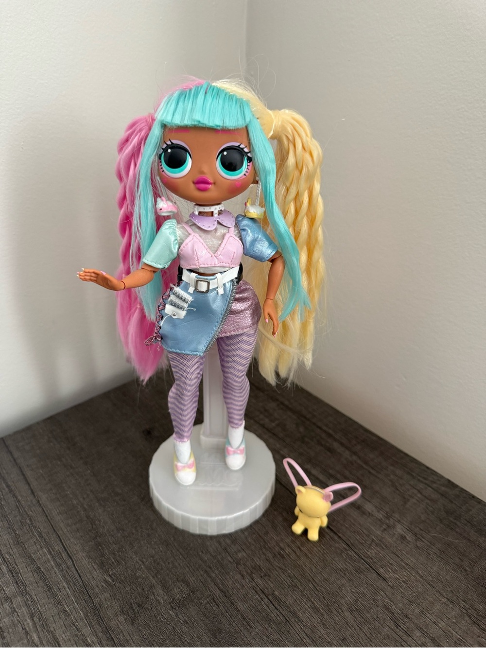 LOL Surprise OMG Series 2 Candylicious Doll & Accessories